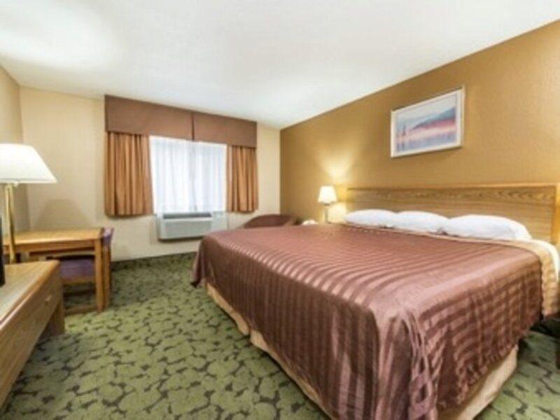 Travelodge By Wyndham בלומינגטון מראה חיצוני תמונה
