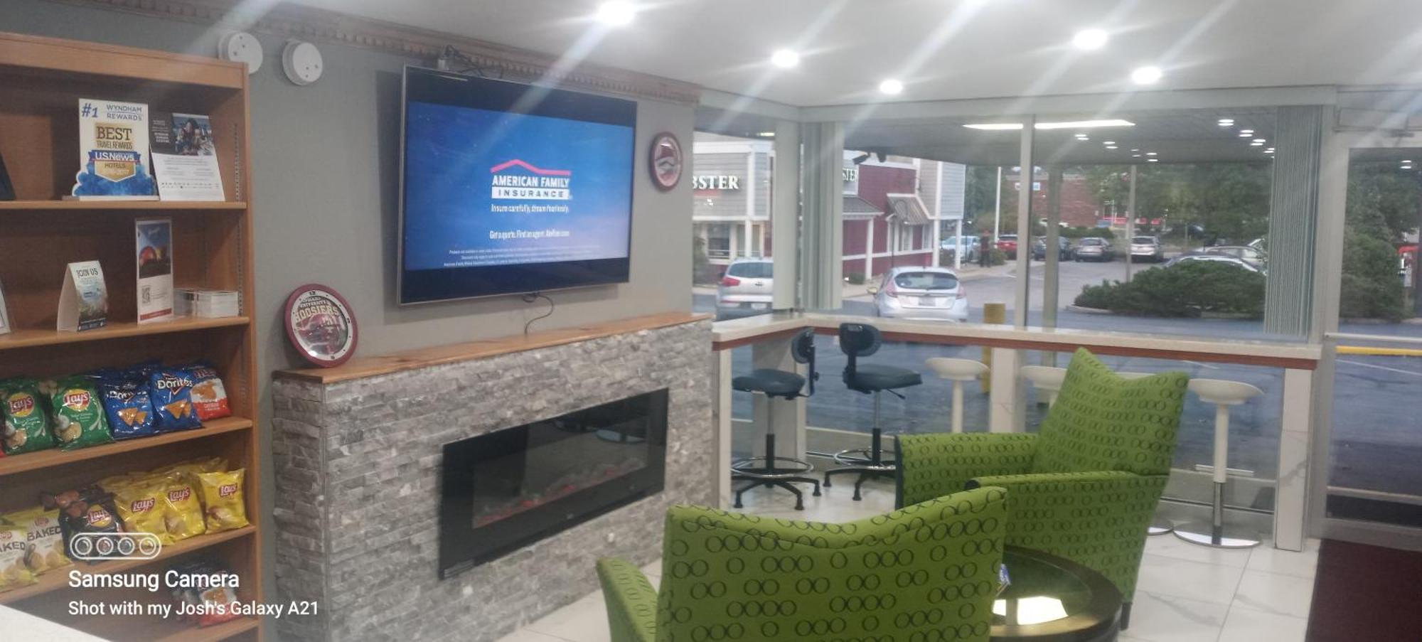 Travelodge By Wyndham בלומינגטון מראה חיצוני תמונה