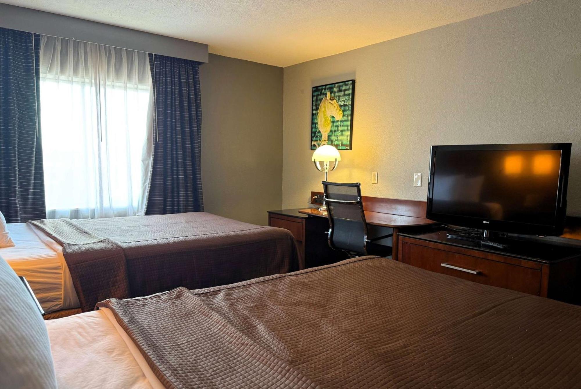 Travelodge By Wyndham בלומינגטון מראה חיצוני תמונה